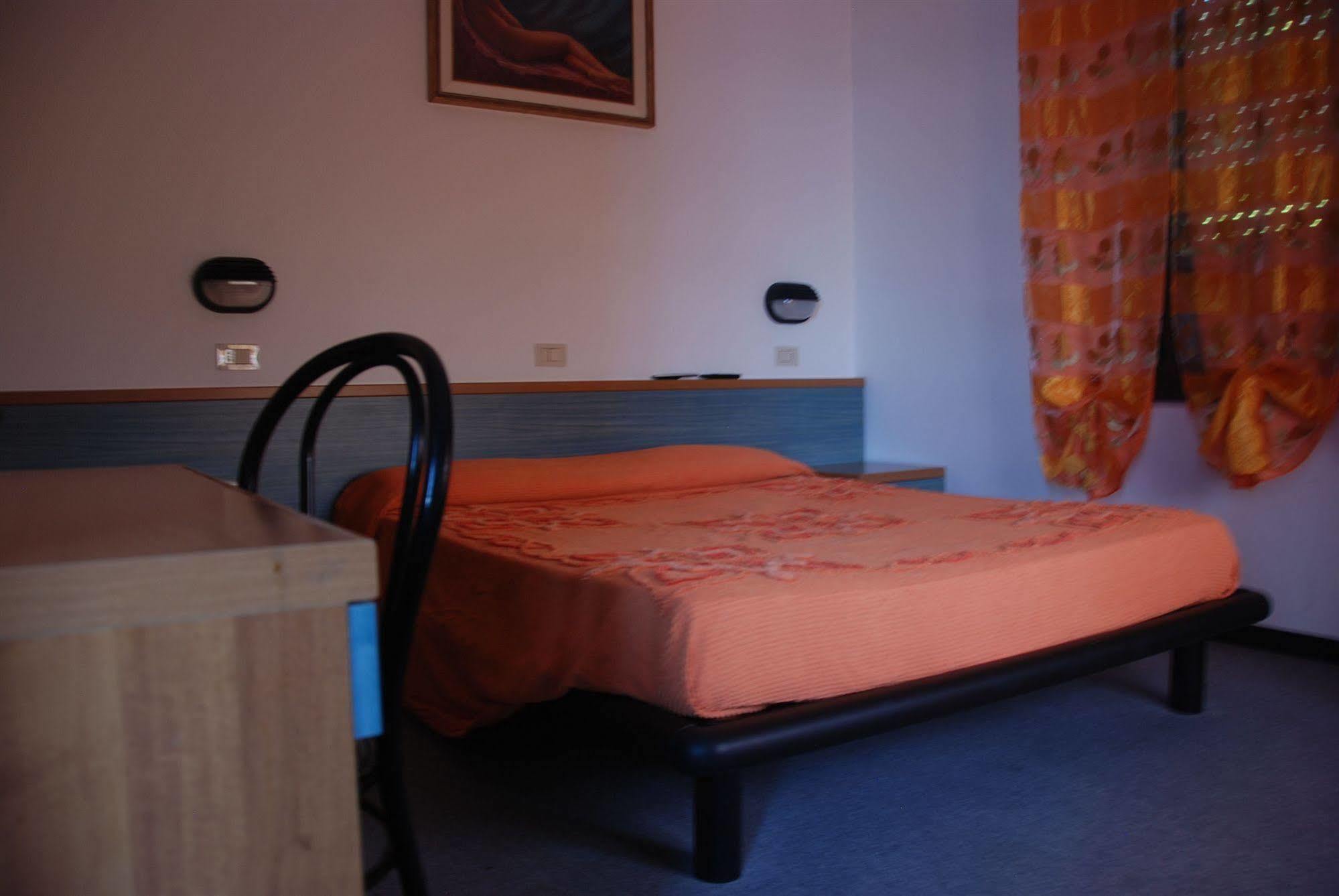 Hotel Olivi Salo Exterior photo